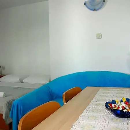 Mila 3* Stari Grad (Hvar)